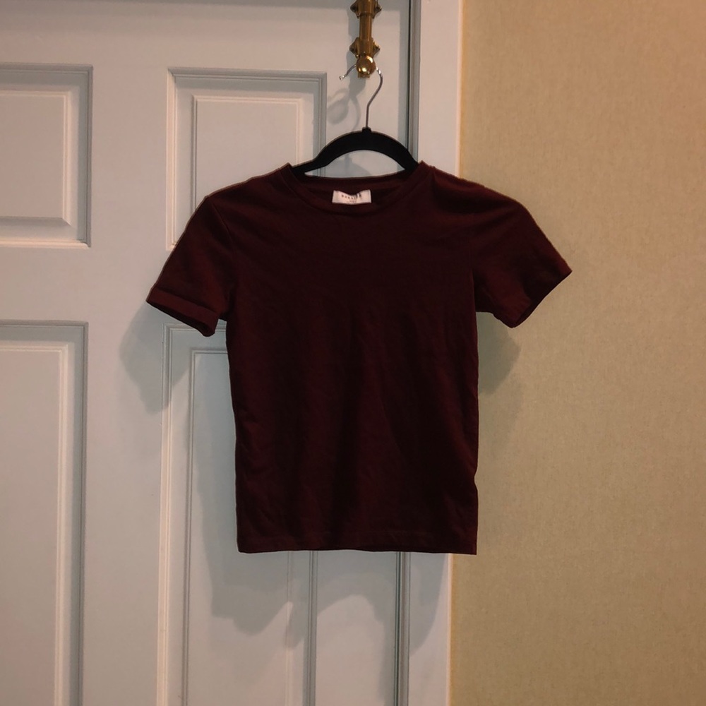 Babaton Everyday T-Shirt: Burgundy